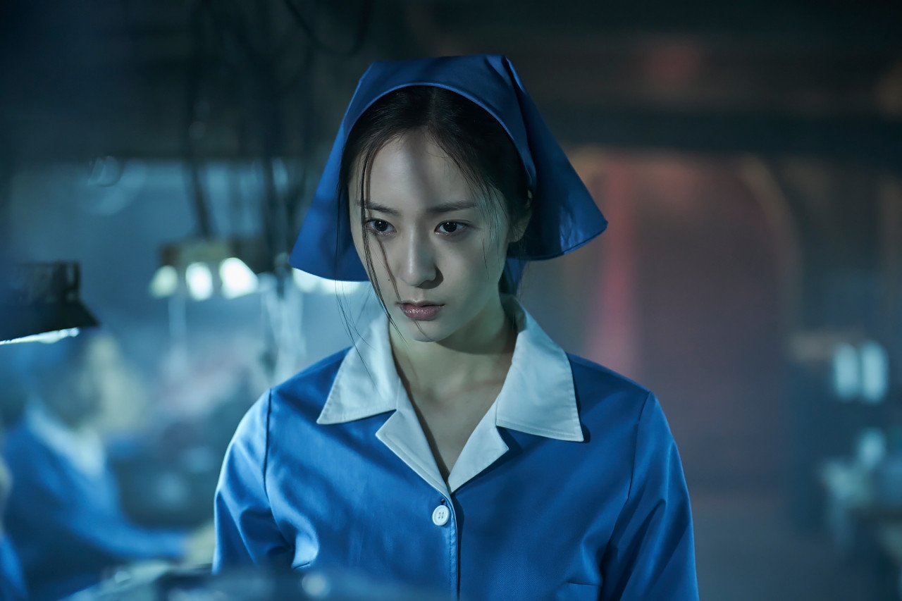 ‘거미집’ 정수정, 70년 라이징 스타 한유림 그 자체…‘비주얼X연기’ 모두 잡았다