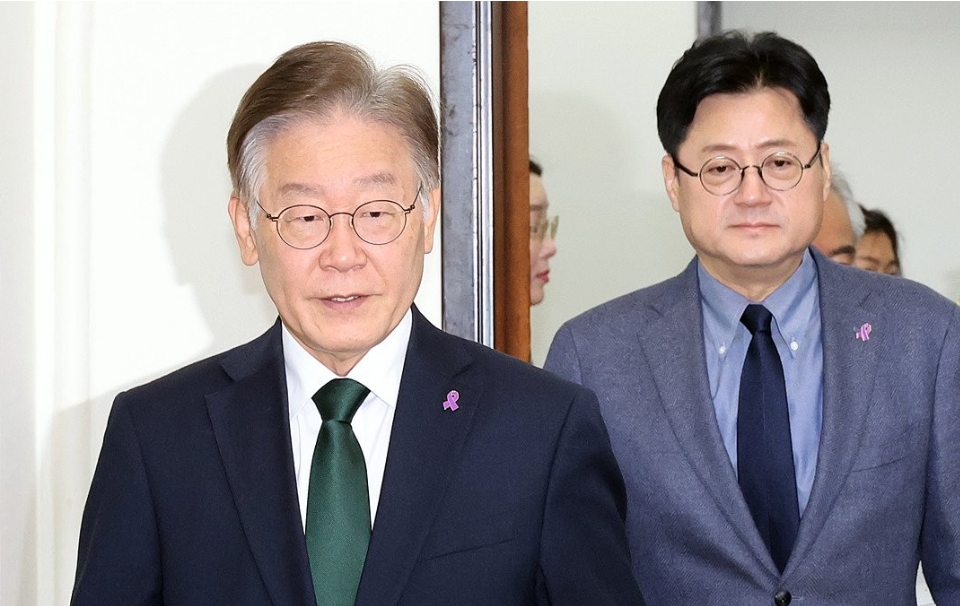 회의 참석하는 이재명 대표(서울=연합)