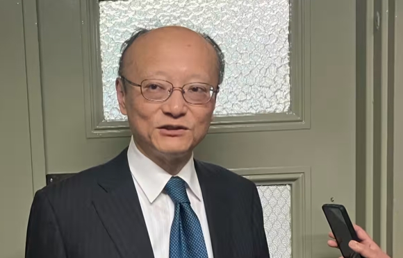 (상보) 일본 재무관 "개입 대기 중"...달러/엔 0.27% 내린 151.27엔(13:17)