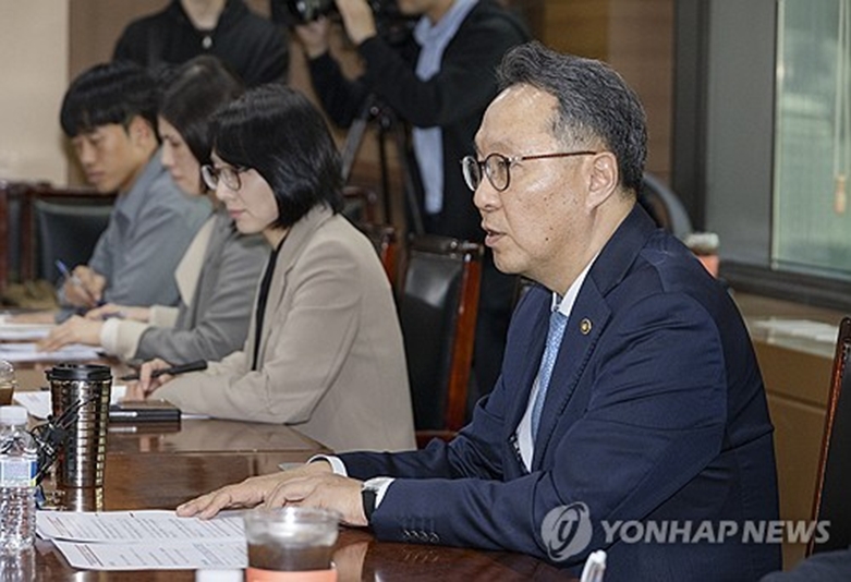 박민수 2차관, 의료분쟁 제도개선 협의체 기획 회의 주재(사진=연합)