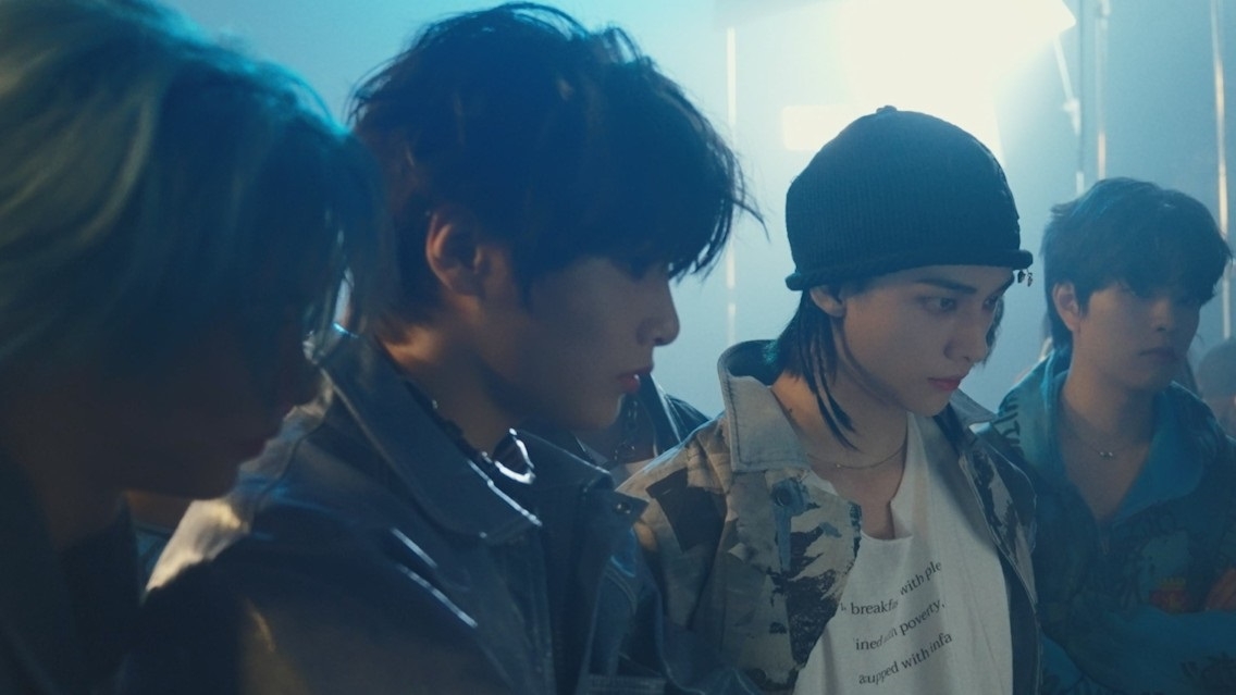 “한 마디로 그냥 미쳐버리겠다” 스트레이 키즈, 거대한 스케일+고퀄리티 신곡 '락 (樂)' 뮤직비디오 자신감