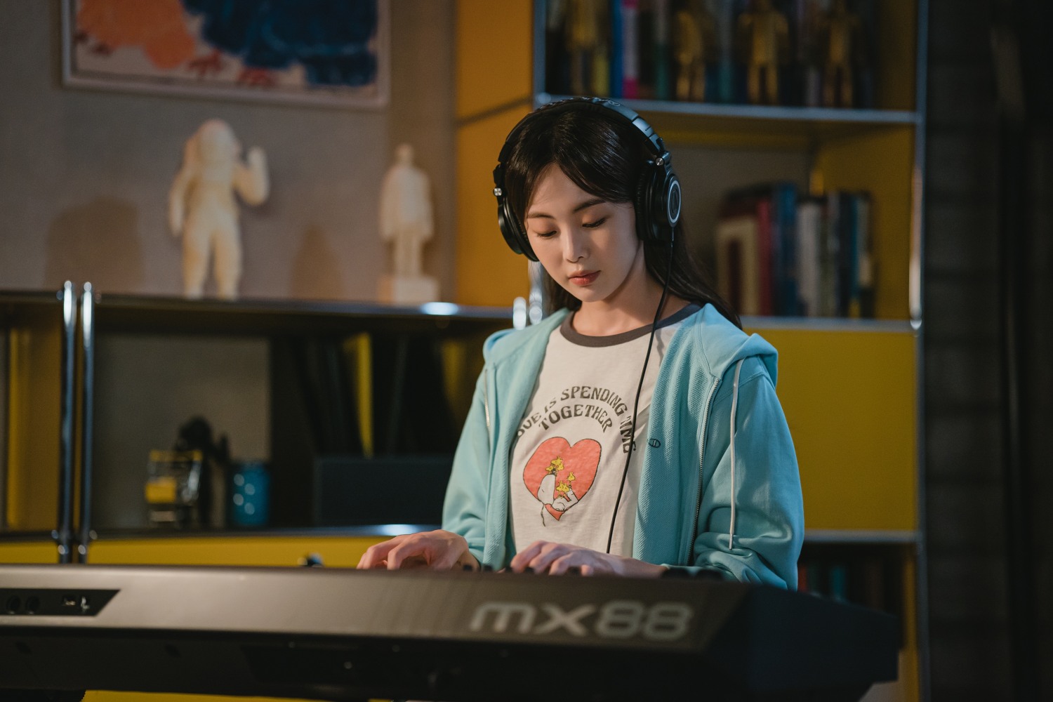 ‘사운드트랙 #2’ 금새록, 연애도 현실도 쉬운 것 없는 현실주의자로 특별한 변신…반전 매력 캐릭터 스틸 공개