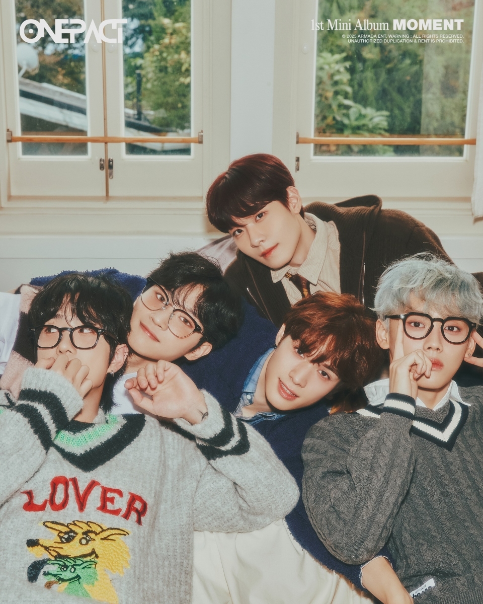 원팩트, 데뷔 앨범 'Moment' 콘셉트 포토 공개 ing…5色 너드미 발산