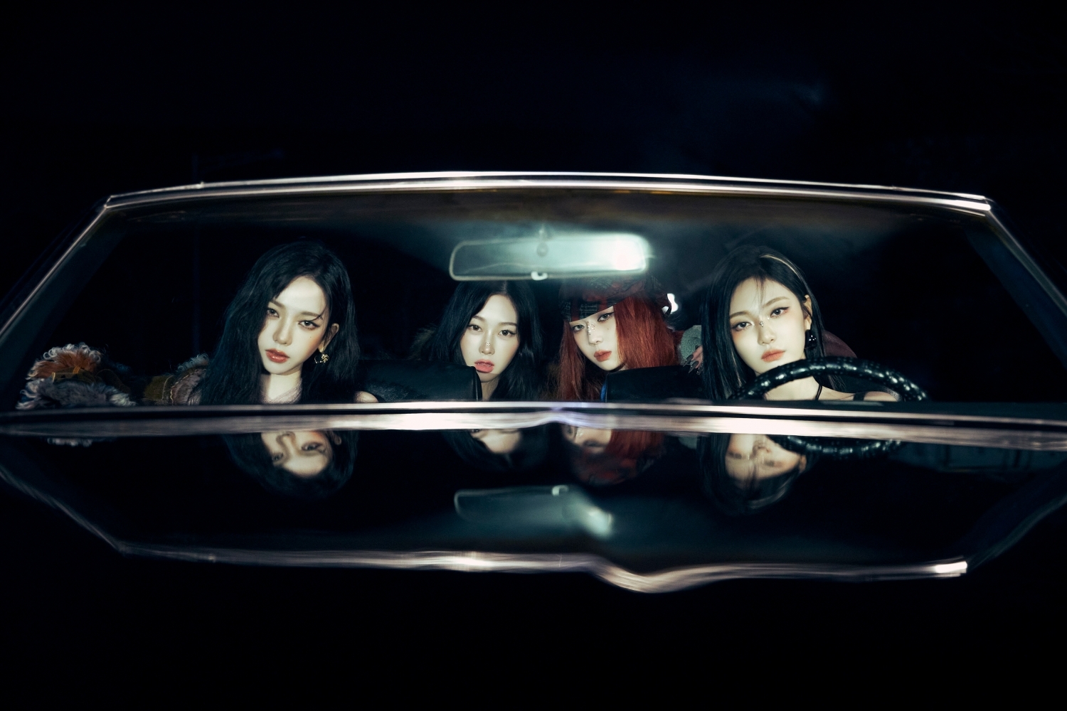 에스파, 독보적 음악+비주얼+퍼포먼스로 연일 뜨거운 화제