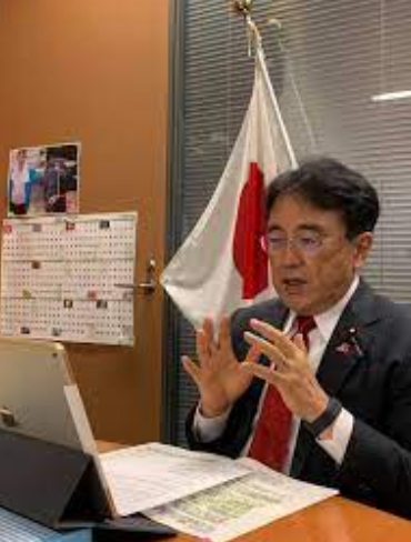 (상보) 아카자와 日재무성 부대신 "환시 개입은 과도한 변동성 억제가 목적..개입 시기 결정시 특정 레벨 염두에 두지 않아"