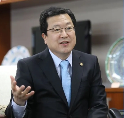 (상보) 박춘섭 경제수석 내정자 "우리경제 가계부채 증가세 지속되고 부동산 PF 등 취약 부분 리스크도 상존"