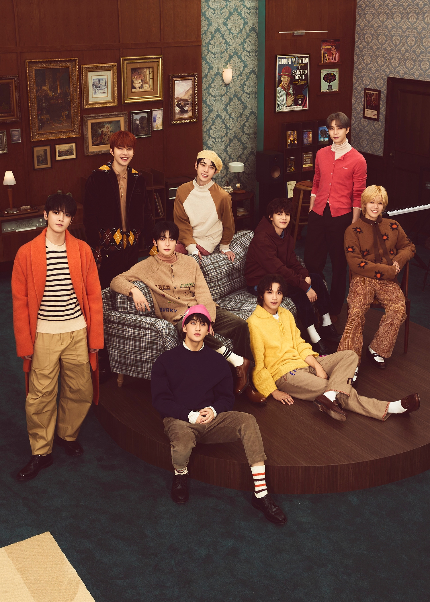 NCT 127, 훈훈한 가족사진 공개 화제…‘다 같이 모여 따뜻함도 9배’