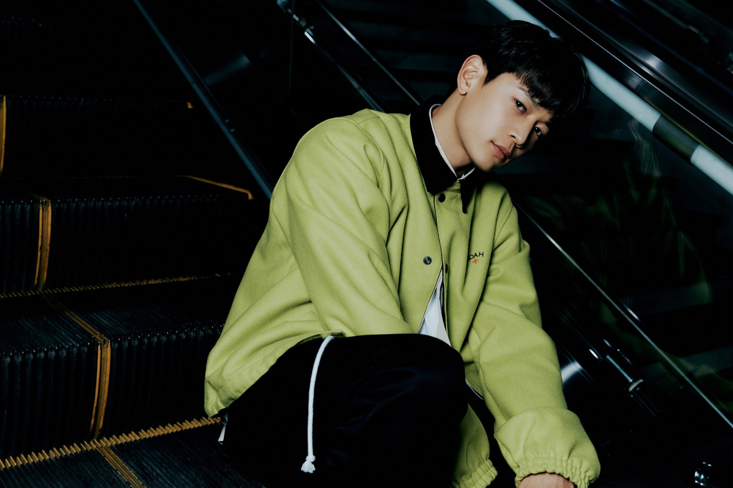 샤이니 민호, 싱글 ‘Stay for a night’ 새 티저 이미지 공개…‘일상 속 그리움 녹인 감성적 무드’