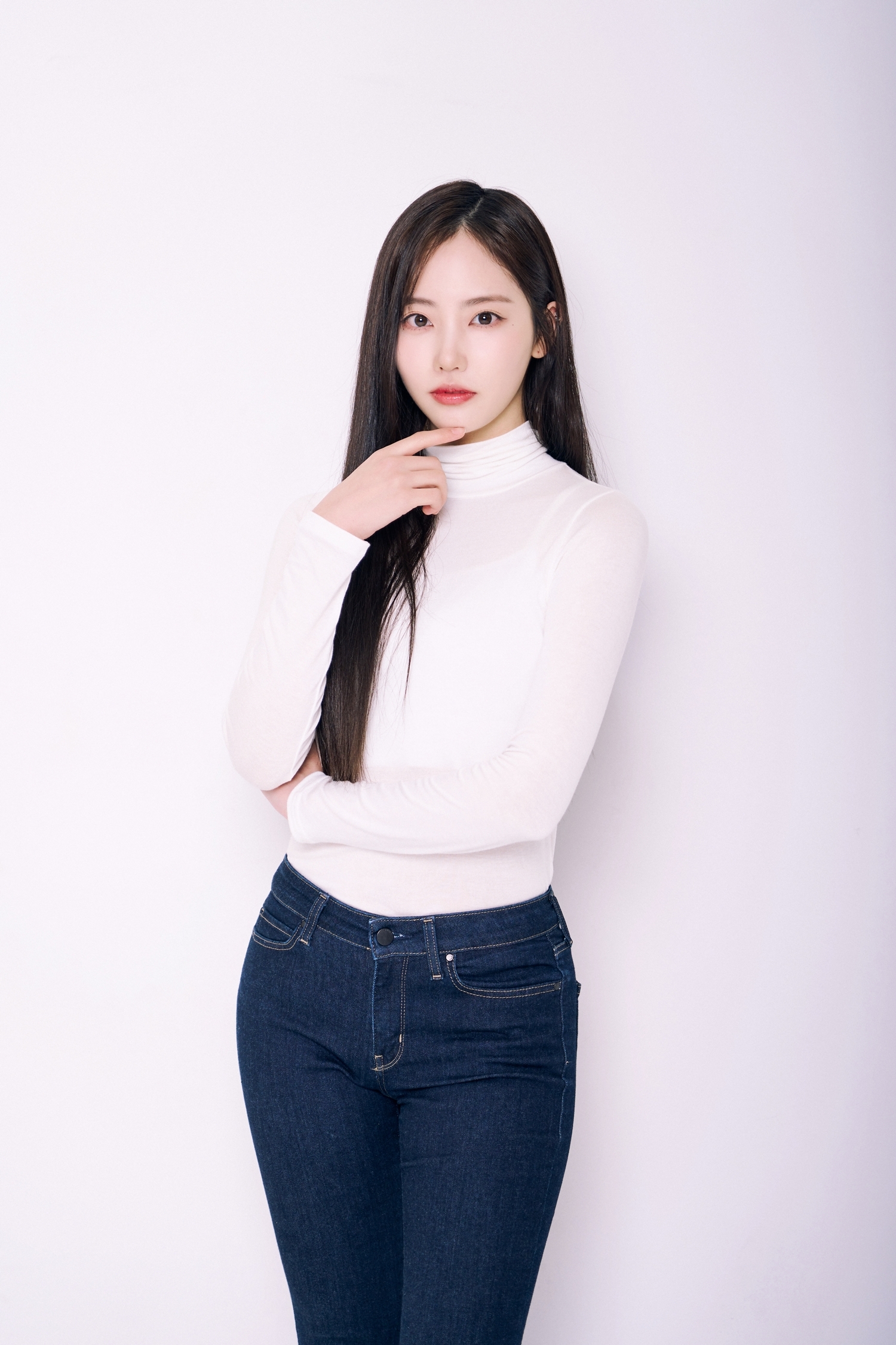 후우나, 프로필 공개…DG엔터테인먼트와 전속계약 체결
