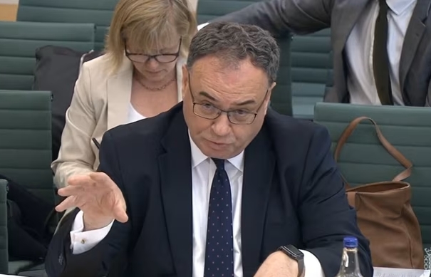 (상보) BOE총재 “인플레 2% 목표 이르기 전 금리인하 개시 가능”