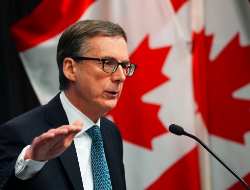 (상보) 캐나다, 5회 연속 기준금리 5.0% 동결…"근원 인플레 우려'