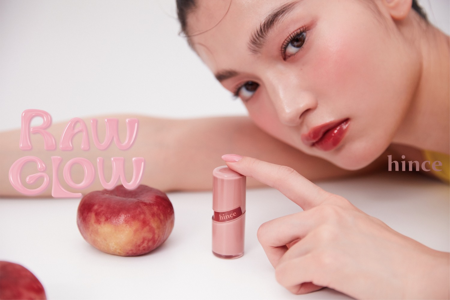 힌스, 2024 S/S ‘로 글로우 컬렉션’ 새롭게 선보여