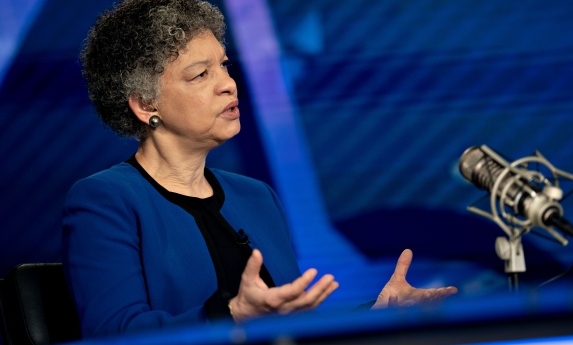 (상보) 연준 콜린스 “경제지표상 올해 금리인하 더 늦고, 더 적을 듯”