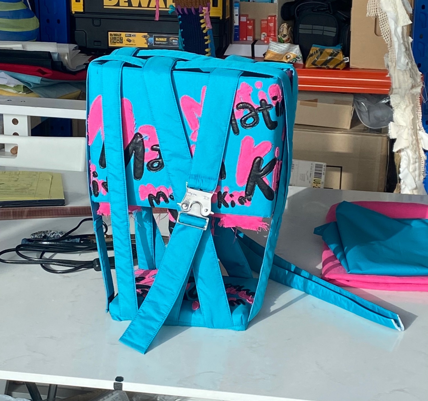 아트레이블 피시스, 오재훈 작가 조명 4종 마뗑킴 매장에 설치…“일상 속 예술 경험 확장”