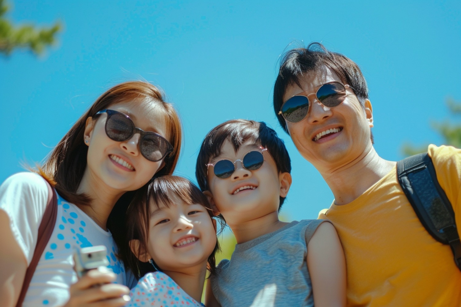 선글라스를 쓴 가족 / 이미지 디자인 : 미드저니 생성 (by rido)