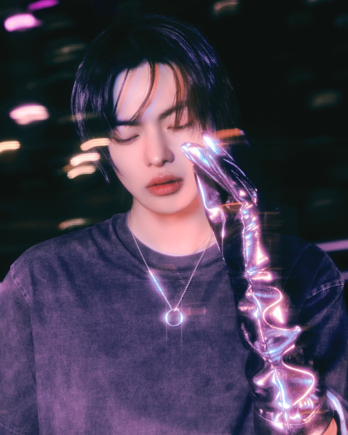 리오(LEO), 첫 EP ‘COME CLOSER’ 포토 티저 공개…네온 컬러로 완성한 세련美