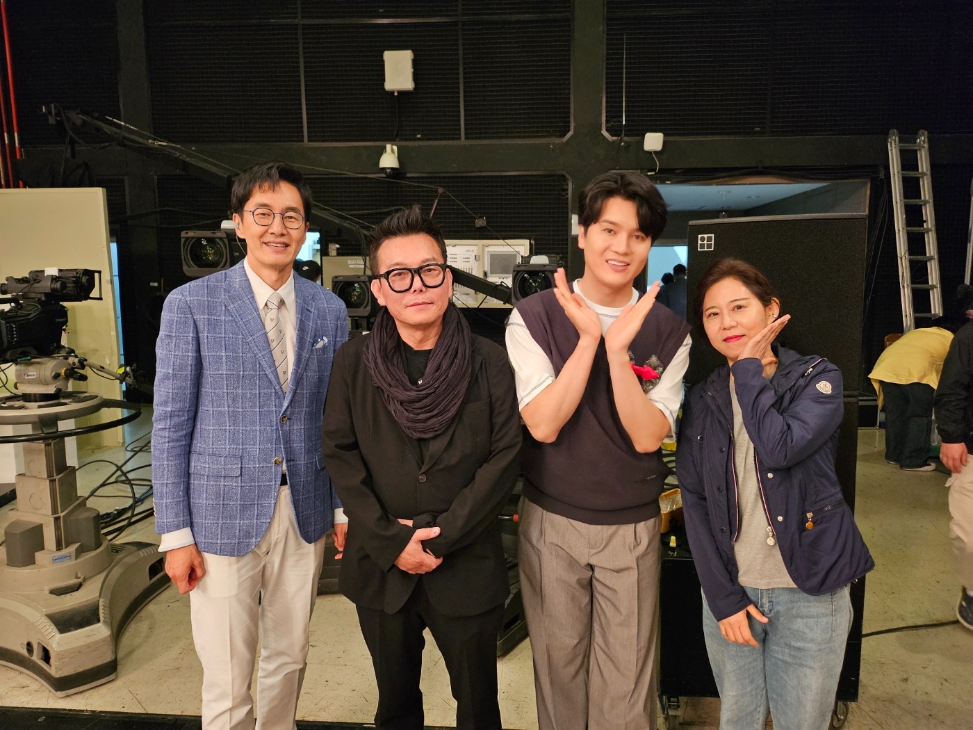 빅컬처엔터테인먼트 회장 석현수(왼쪽 두번째)와 신인선