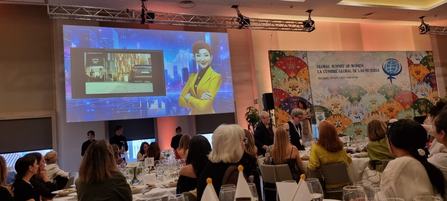 ▲ (재)성주재단 주최 갈라 디너 오프닝 행사에 참석한 김성주 성주그룹 회장 아바타 (사진 제공=(재)성주재단)