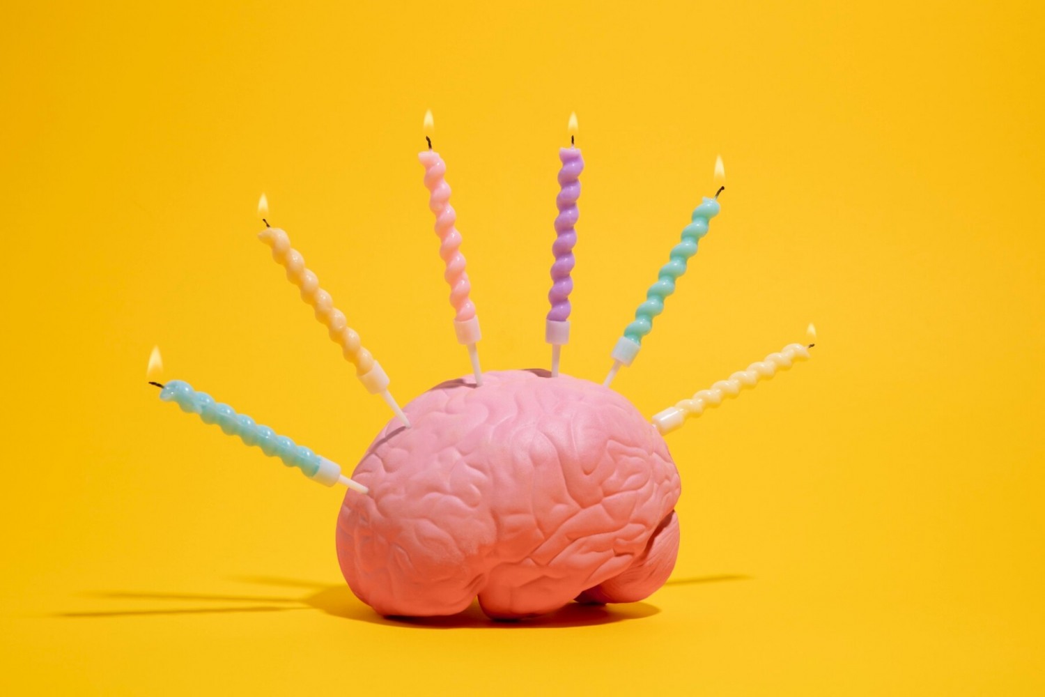 '도파민 중독'이라는 말이 널리 쓰이지만 실제로 우리가 도파민에 중독되는 것은 아니다. / 이미지 출처 : freepik