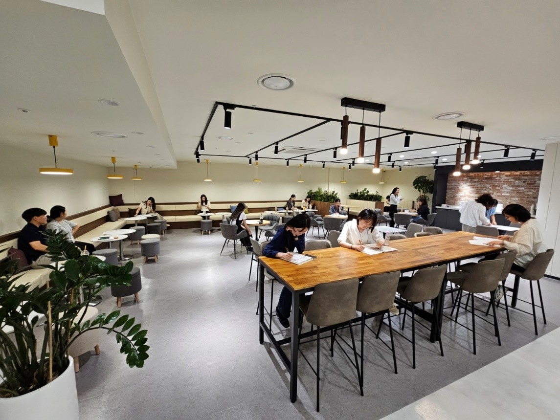 노랑풍선, 임직원 위한 사내 공용 라운지 및 편의시설 리뉴얼 실시