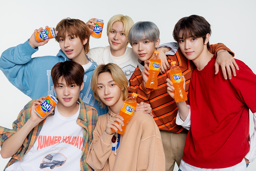 ▲ 코카-콜라사 환타 모델로 발탁된 ‘라이즈(RIIZE)’ (사진제공=코카-콜라사)