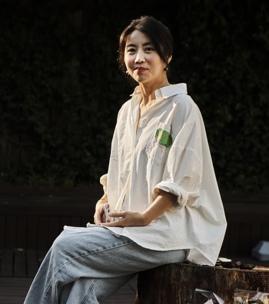 송미리내 작가, 'CONNECTED' 전시로 디스토피아 시대의 회복과 연결성 모색