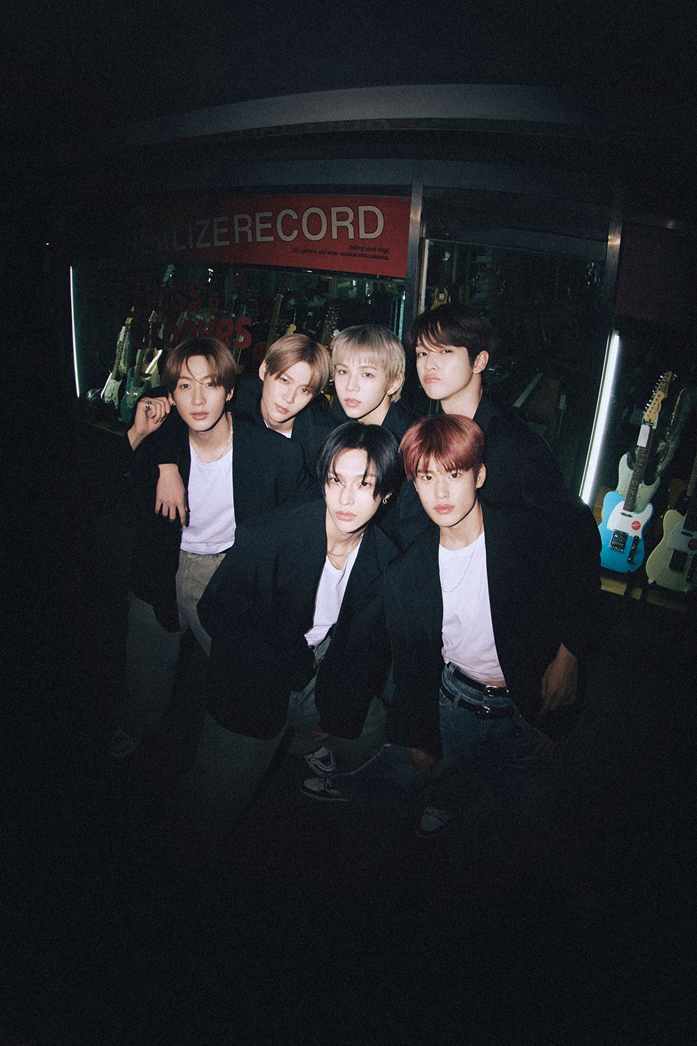 라이즈, 미니 1집에 쏟아지는 외신 호평 속 차트 상승세