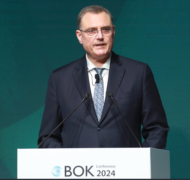 사진: 지난달 말 2024년 한국은행 국제커퍼런스에 참석한 TOMAS JORDAN 스위스 중앙은행 총재