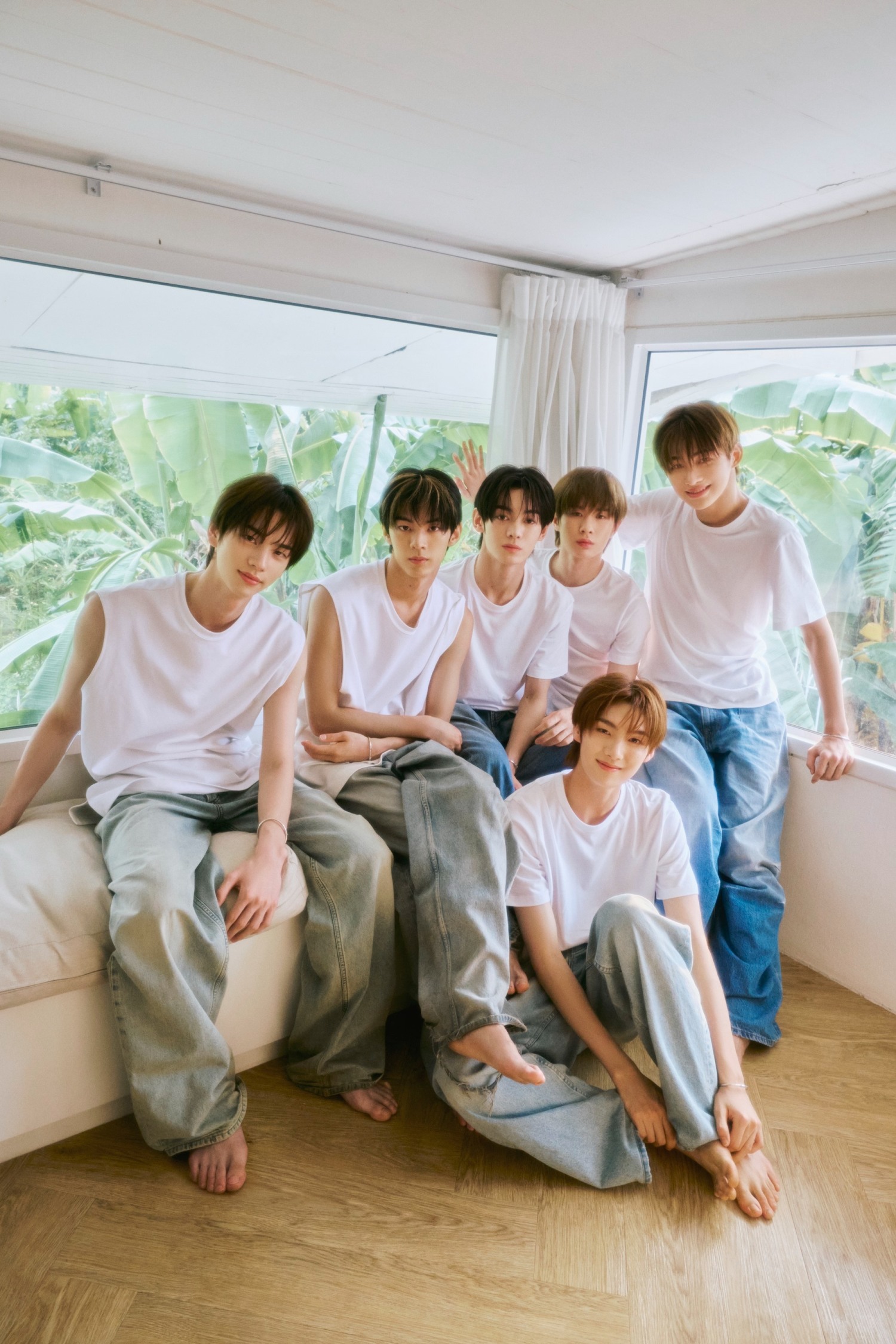 TWS, 미니 2집 韓·日 음반 차트 정상 석권