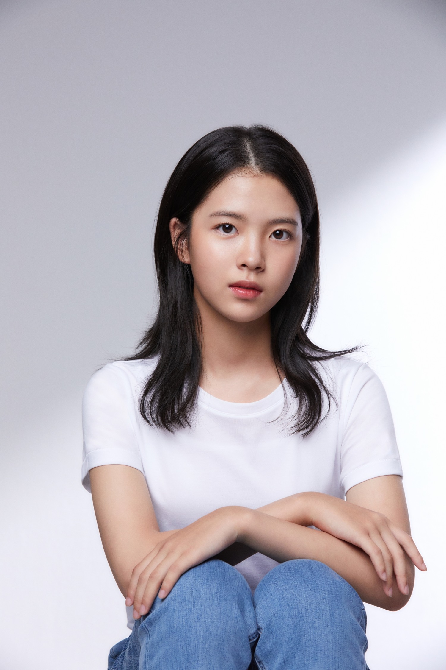 ‘노 웨이 아웃 : 더 룰렛’ 최명빈, 당돌한 매력 펼친다…조진웅 딸로 활약 예고