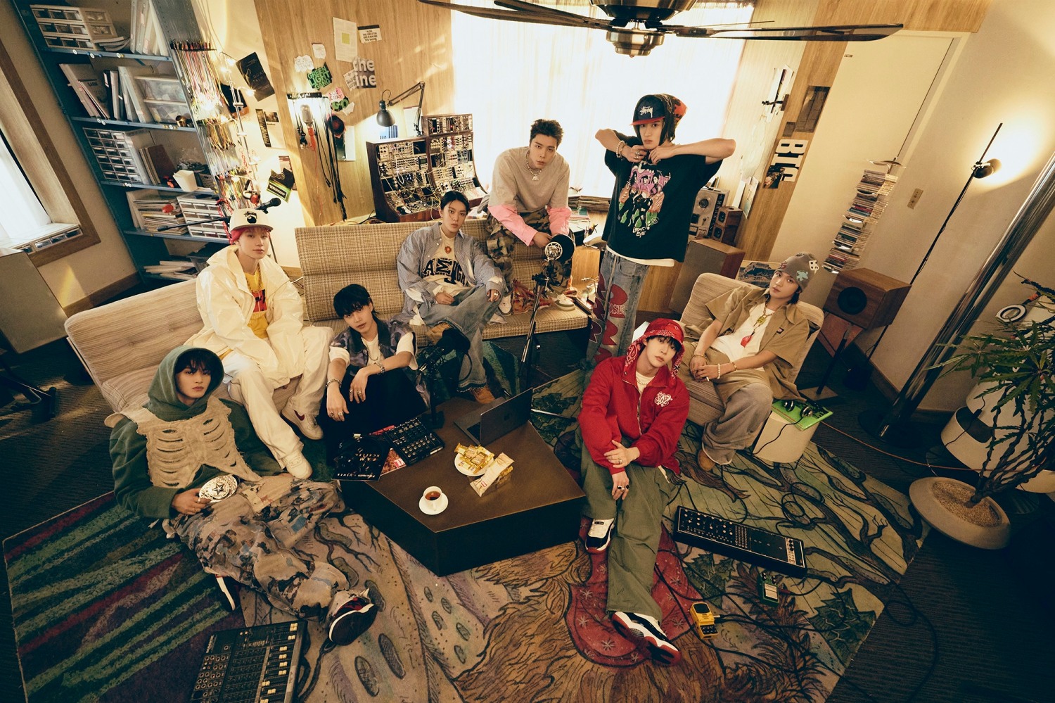 NCT 127, 정규 6집으로 전하는 소중한 마음…언제나 변치 않는 ‘Time Capsule’+설렘 고백송 ‘사랑한다는 말의 뜻을 알아가자’ 수록