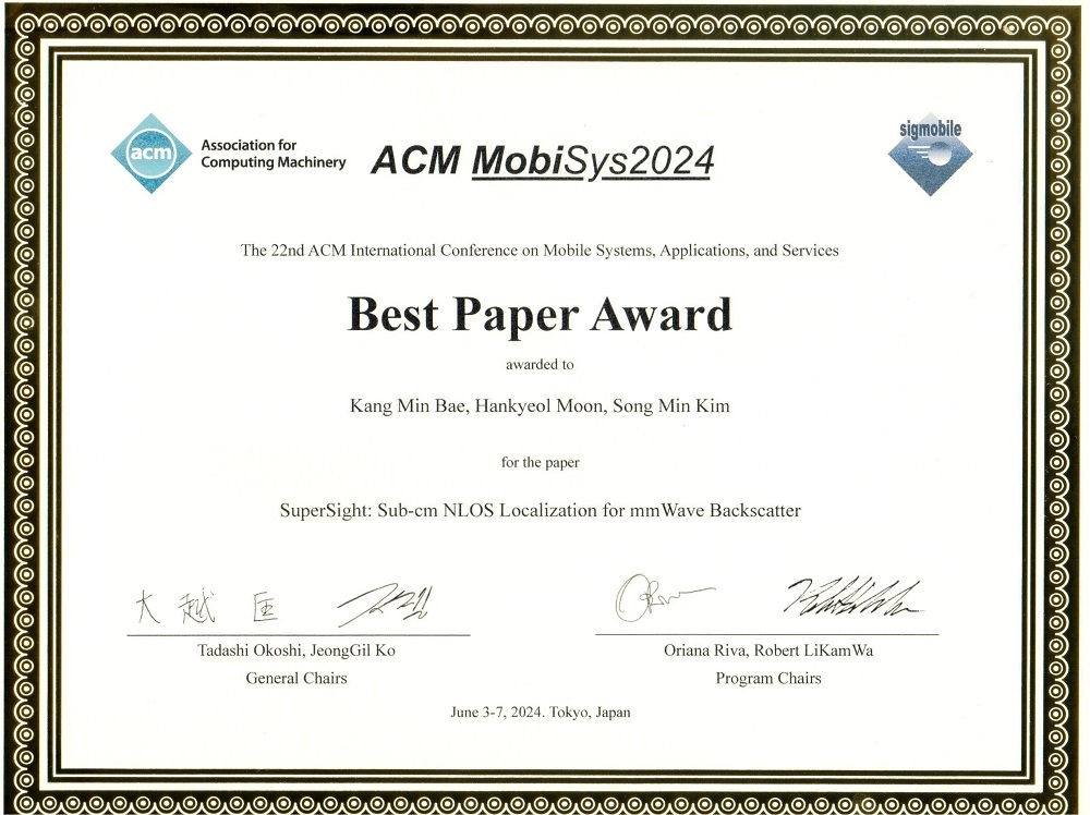 KAIST 김성민 교수 연구팀은 ACM 모비시스 2022 최우수논문상에 이어 2024 최우수논문상을 수상하는 쾌거를 이루었다.
