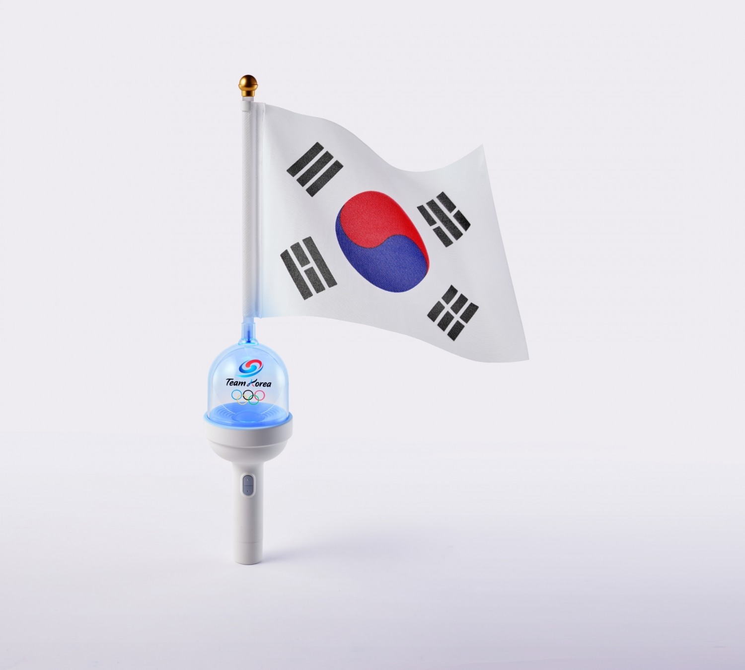 하이브, 파리올림픽 응원문화 바꾼다…특별 제작한 ‘팀코리아 응원봉’ 제공