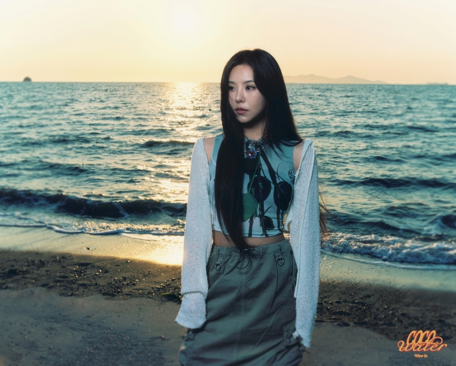 마마무 휘인, 신곡 'coco water' 콘셉트 포토 공개…'신비 몽환' 여름 여신으로 귀환