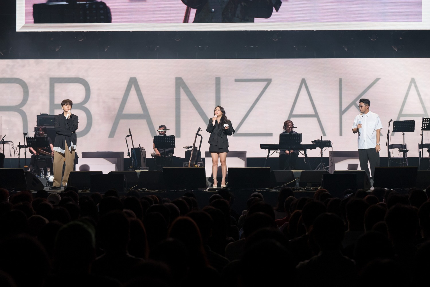 어반자카파, 팬콘서트 ‘열 손가락’ 성료…3천 관객에 깊은 감동 선사