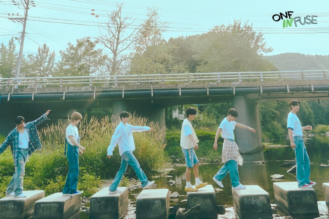 온앤오프, 인스트루멘탈 앨범 ‘INFUSE’ 첫 번째 콘셉트 포토 공개…눈부신 청량美