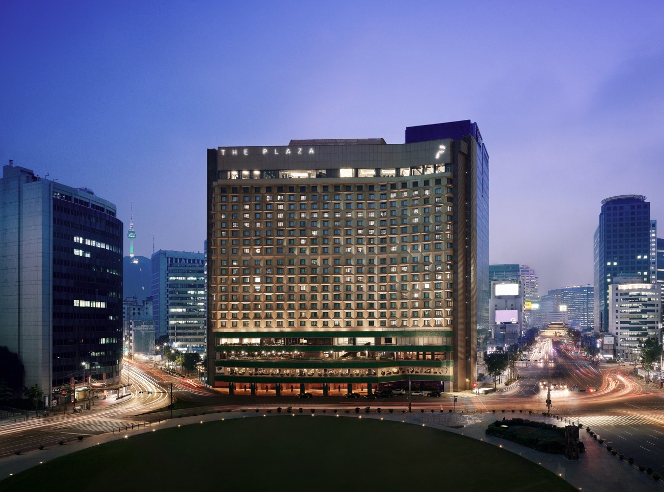 더 플라자 전경