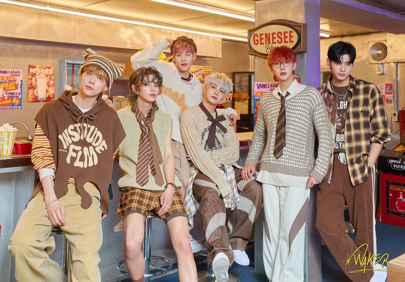 웨이커, 팬사인회 개최…특별 추억 선사 예고