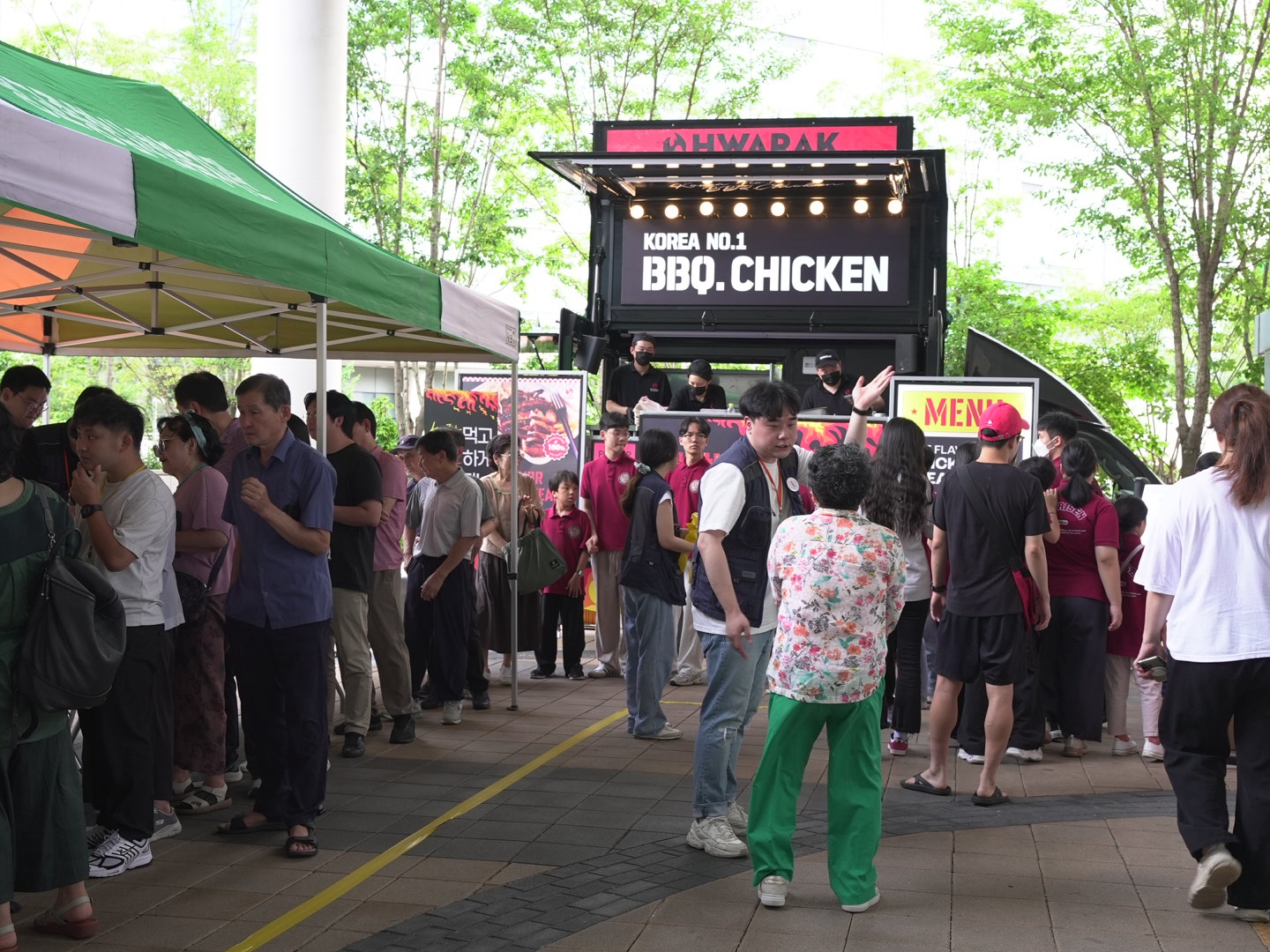 화락바베큐치킨, 푸드트럭 치킨 나눔 행사로 지역사회에 따뜻한 손길 전해