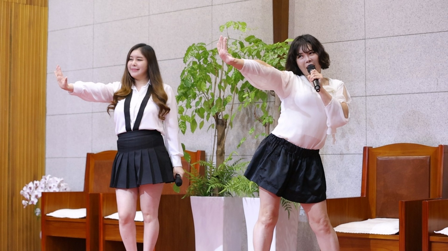 삼계탕 나눔데이 공연(나나 시스터즈)