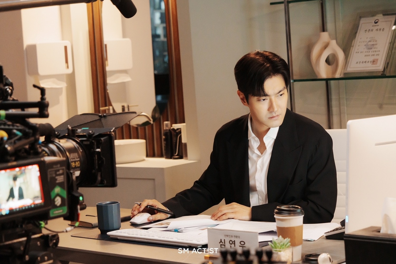 ‘DNA 러버’ 최시원, 로코 장인 굳히기 나선다…독보적 에너지 예고