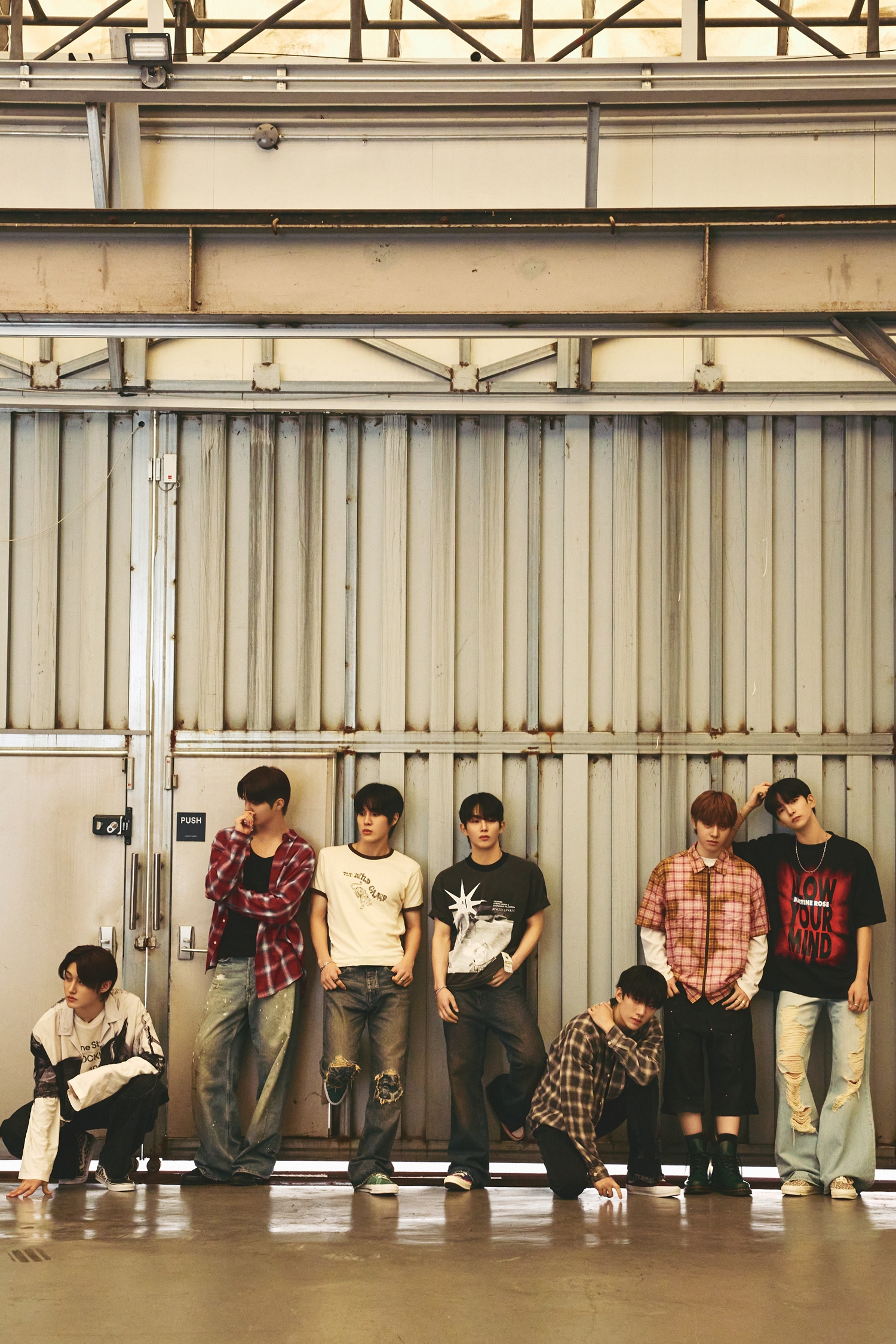 아크, 19일 첫 EP 'AR^C'로 가요계 첫발…전곡 우화 모티브