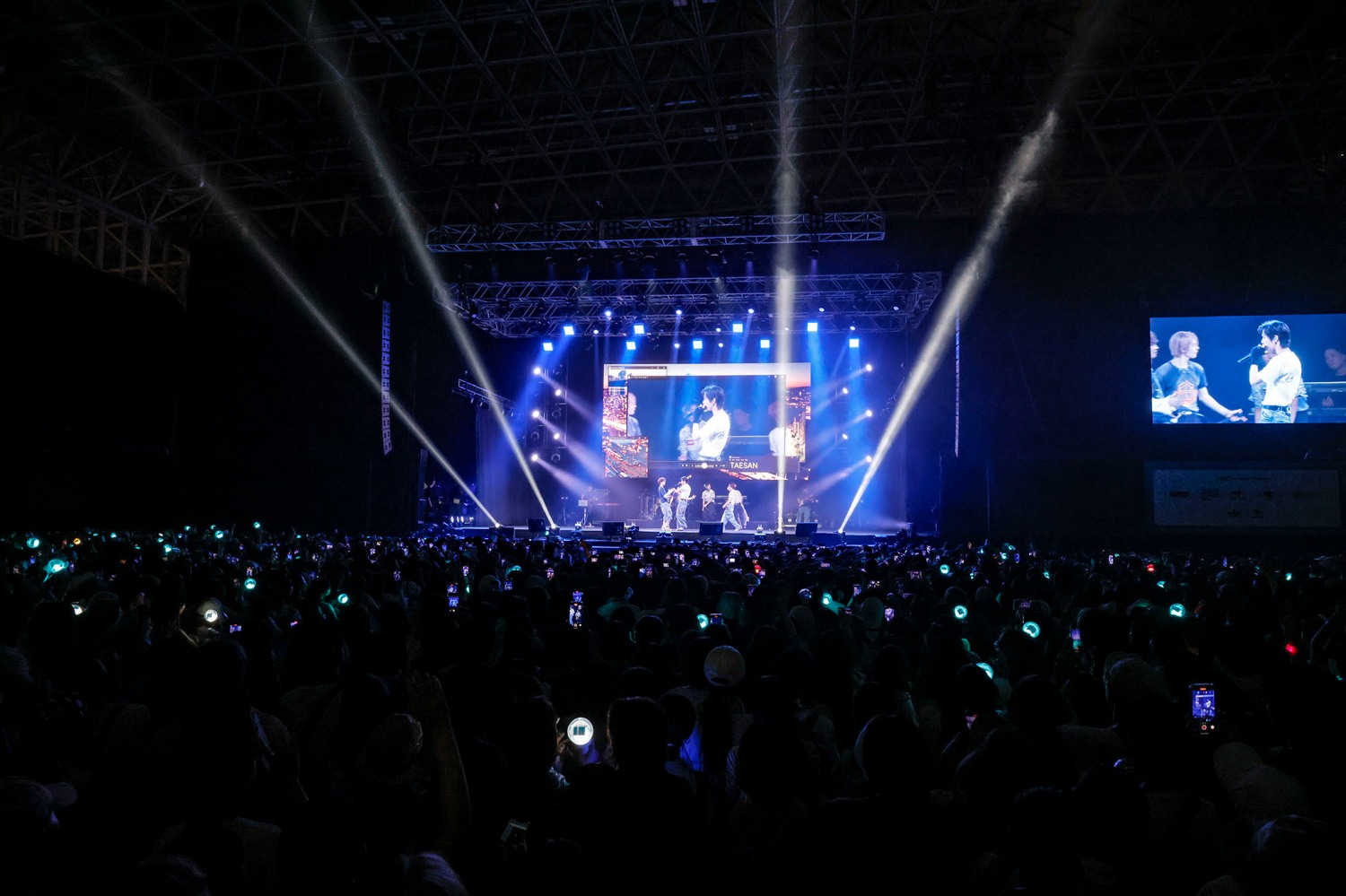 보이넥스트도어, 日 ‘서머 소닉’ 첫 출연에 스테이지 인산인해…밴드 연주에 맞춰 7곡 열창