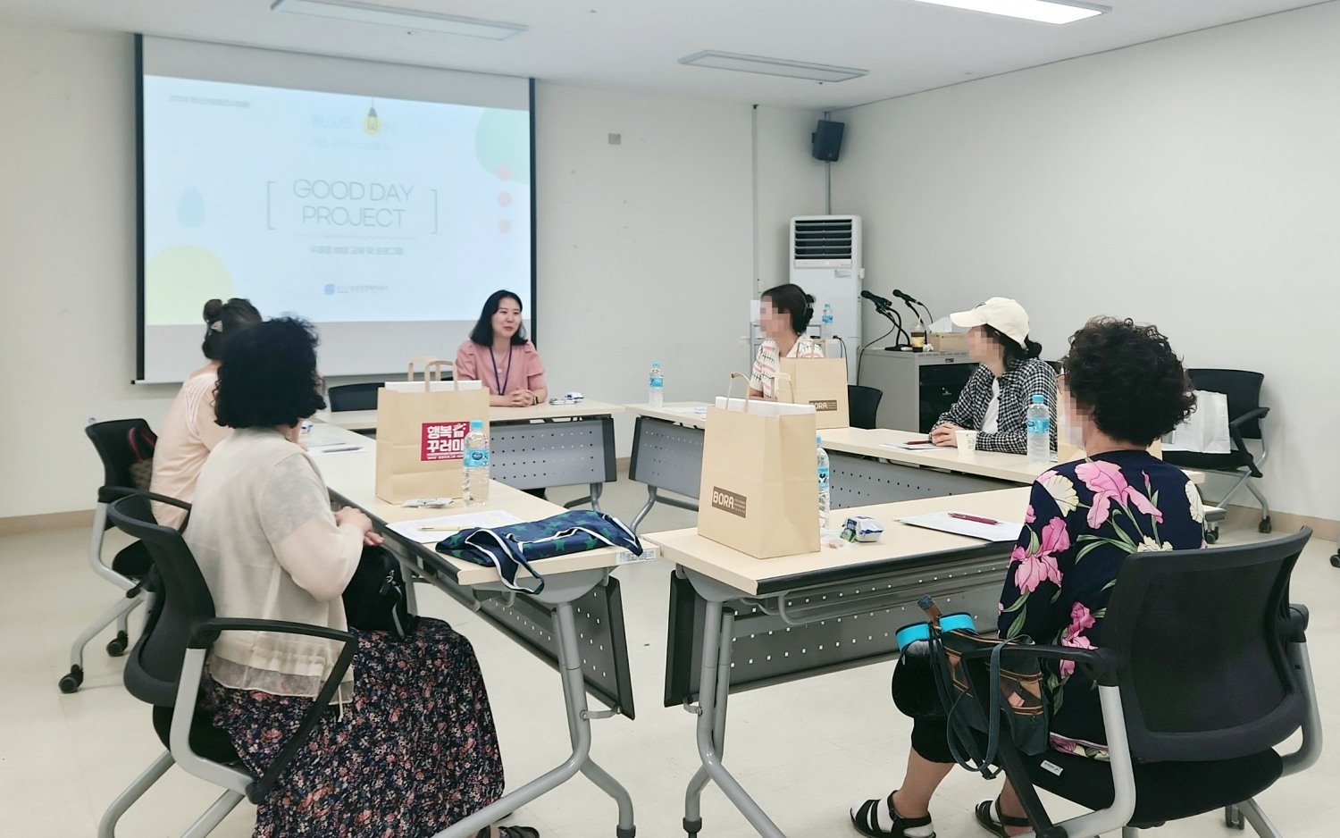 (보라동) 기흥구 보라동 행정복지센터에서 우울증 예방 프로그램 '블루온'을 진행했다.