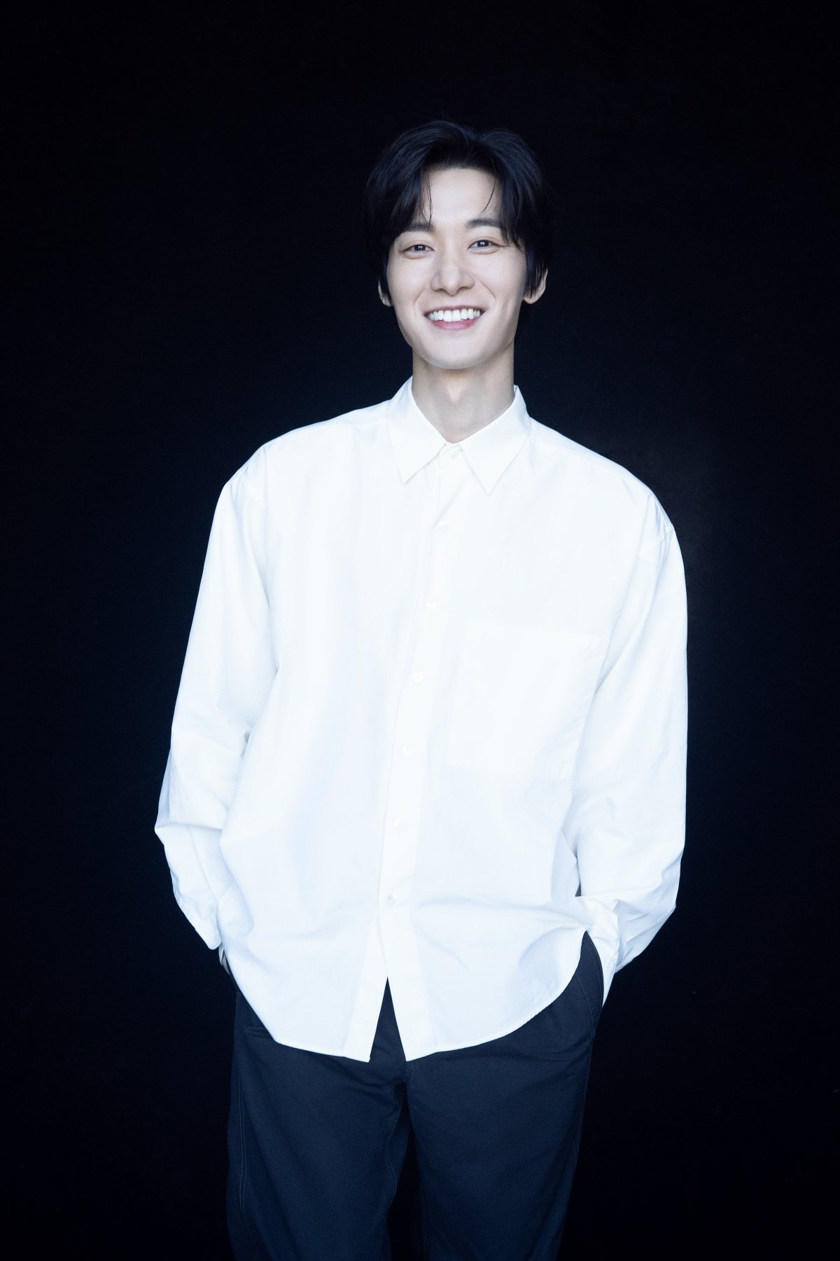 장률, 영화 ‘낮과 밤은 서로에게’ 캐스팅…한선화와 신선하고도 설레는 케미 ‘기대감 UP’