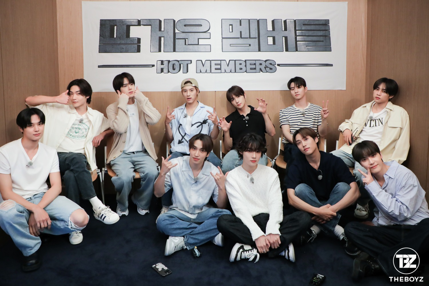 더보이즈, 자체 콘텐츠 ‘뜨거운 멤버들’ 비하인드 포토 공개…고품격 리메이크 예능 눈길
