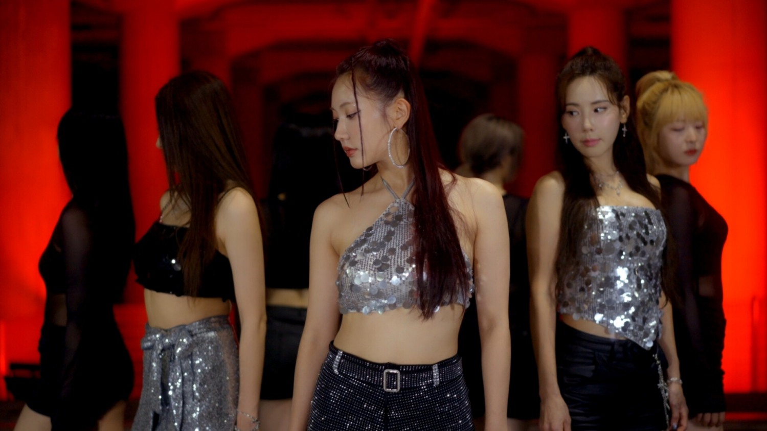 클레오, 신곡 ‘유어 마인’ 뮤직비디오 티저 공개…‘감각적인 분위기+리드미컬한 멜로디’