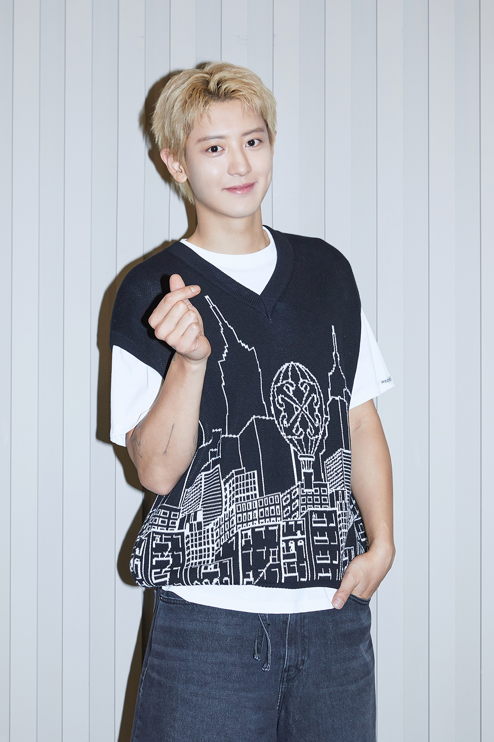 ‘솔로 데뷔 D-DAY’ 엑소 찬열 “엑소로 데뷔한 지 어느덧 12년, 새로운 모습을 보여드릴 수 있어 설레”