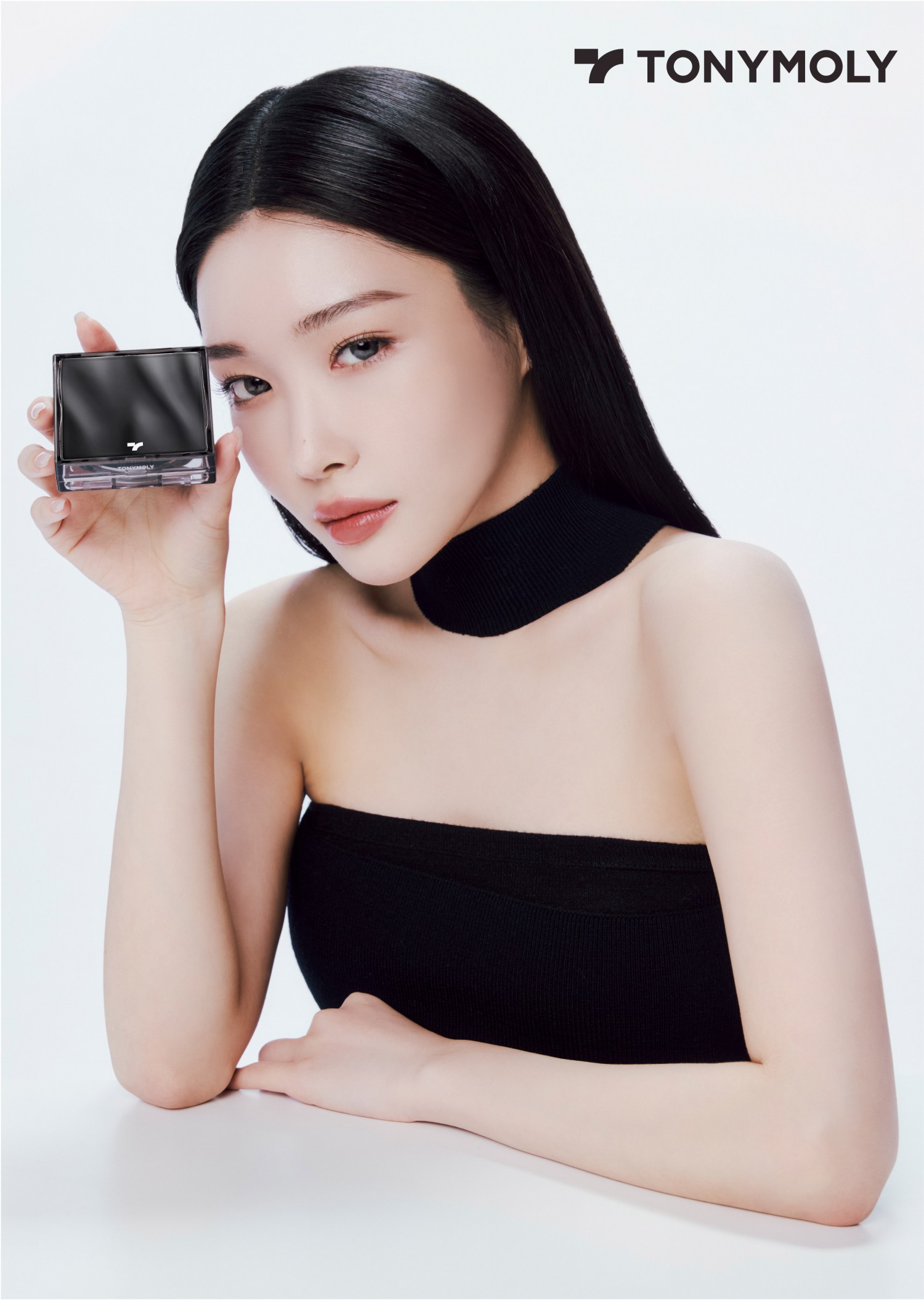 토니모리, 가수 청하 브랜드 모델 발탁 "독보적인 아우라와 존재감"