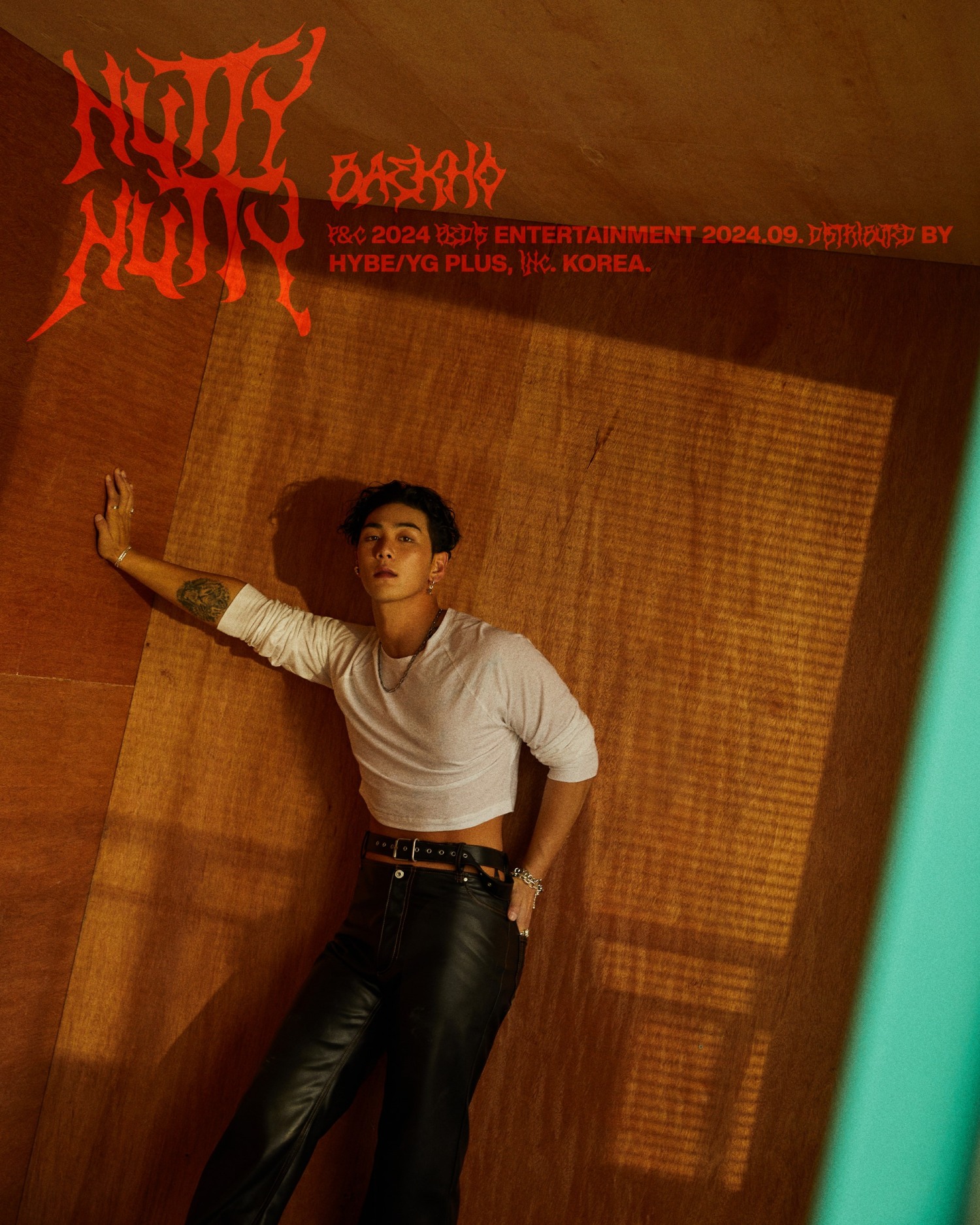 백호, 신곡 오피셜 포토 공개…역시 독보적 섹시 아이콘